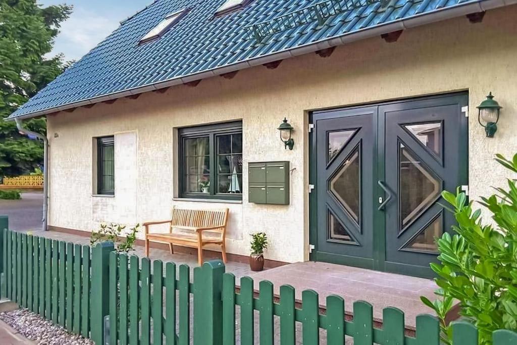 Ferienwohnung Schwalbennest In Ueckermuende Exterior foto